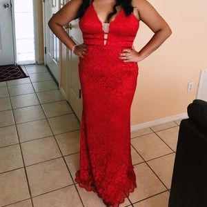 RED LACE PROM DRESS ❤️